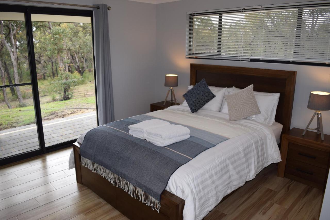 Eagle Bay House Bed & Breakfast Dunsborough Exterior foto